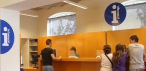 Oficina Municipal d'Atenció al Públic de l'Ajuntament de Sant Boi // Ajuntament de Sant Boi