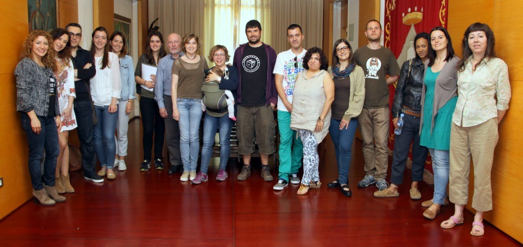Els participants de la dotzena de projectes presentats a "CoBoi Innova" a l'Ajuntament // Ajuntament de Sant Boi