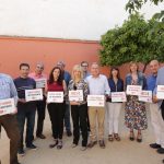 Moret, conjuntament amb altres alcaldes de la comarca, durant l'acte reivindicatiu // PSC Baix Llobregat