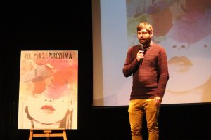 Conrad Roset presentant el cartell // Jose Polo
