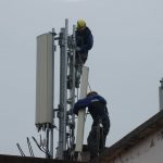 Vodafone ha acabat ordenant la retirada dos anys després d'instal·lar l'antena // Jordi Biel