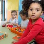 Una aula de l'escola Amat Verdú, que tindrà un grup més de P-3 // Ajuntament de Sant Boi