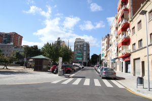 La plaça de la Generalitat ha ampliat voreres i eliminat barreres arquitectòniques // Ajuntament de Sant Boi