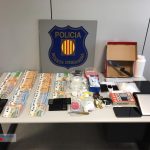 Els investigadors van detenir els quatre homes que hi havia en el moment de l'escorcoll // Mossos d'Esquadra